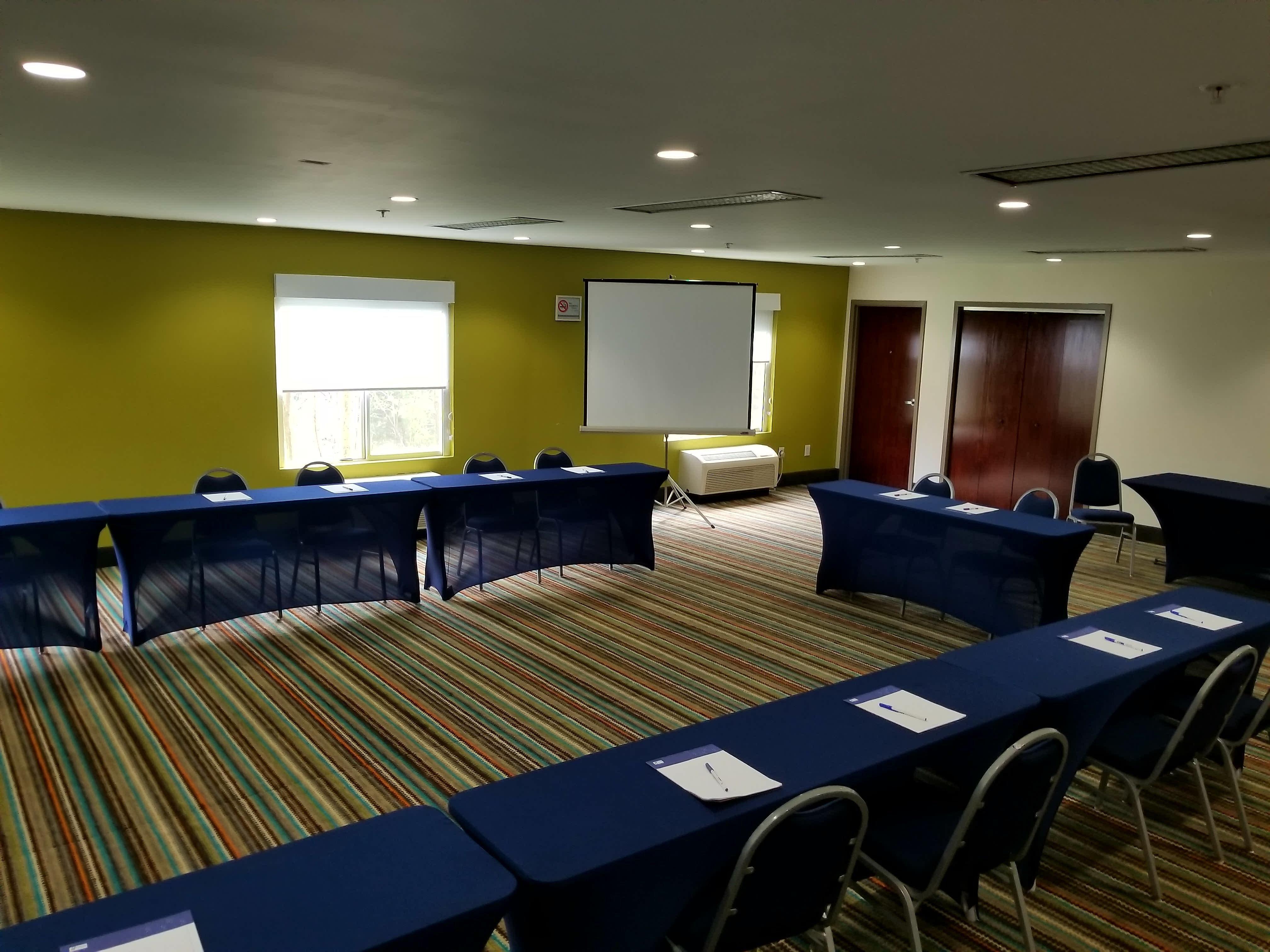 Holiday Inn Express Hotel & Suites Mebane By Ihg Eksteriør bilde