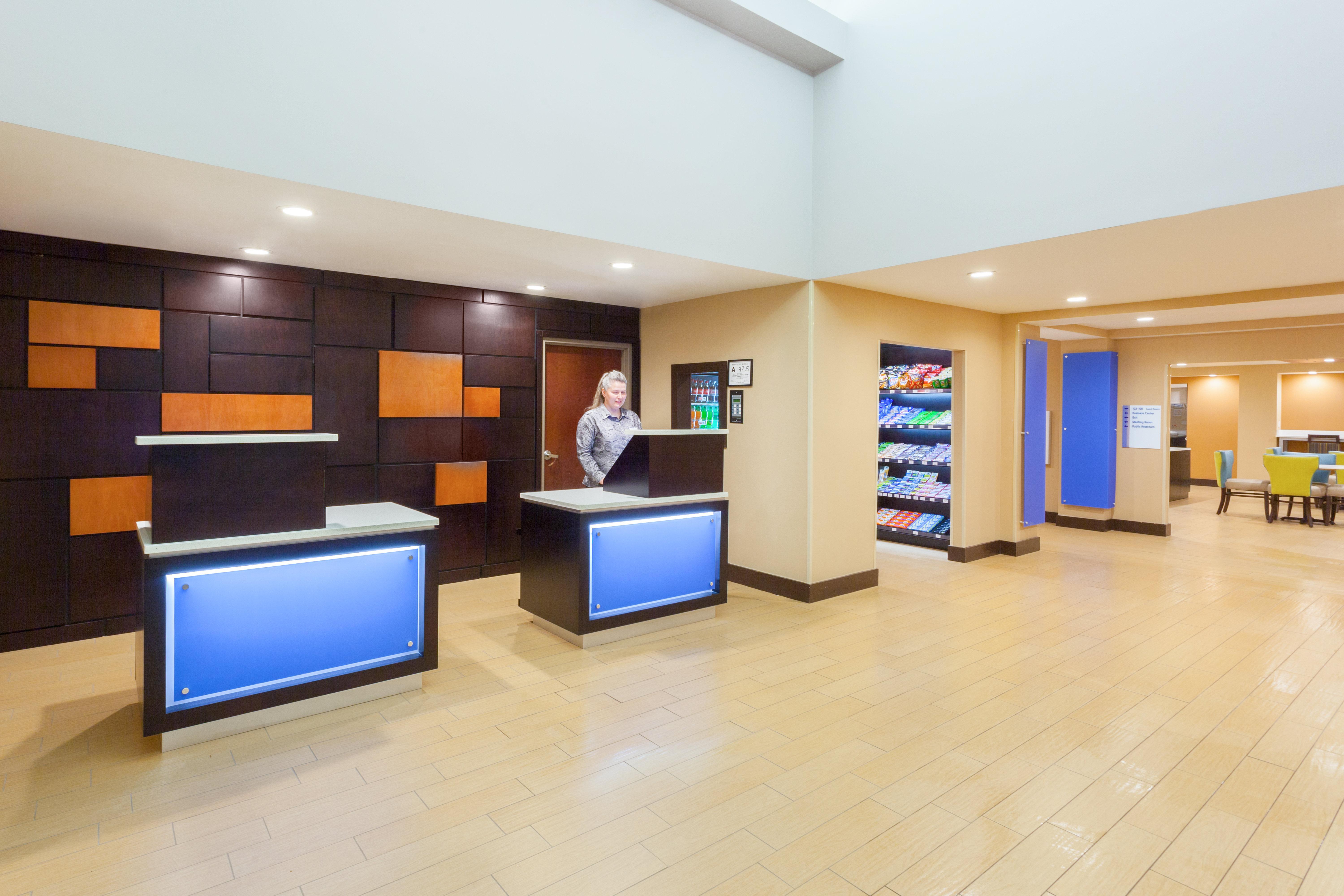 Holiday Inn Express Hotel & Suites Mebane By Ihg Eksteriør bilde