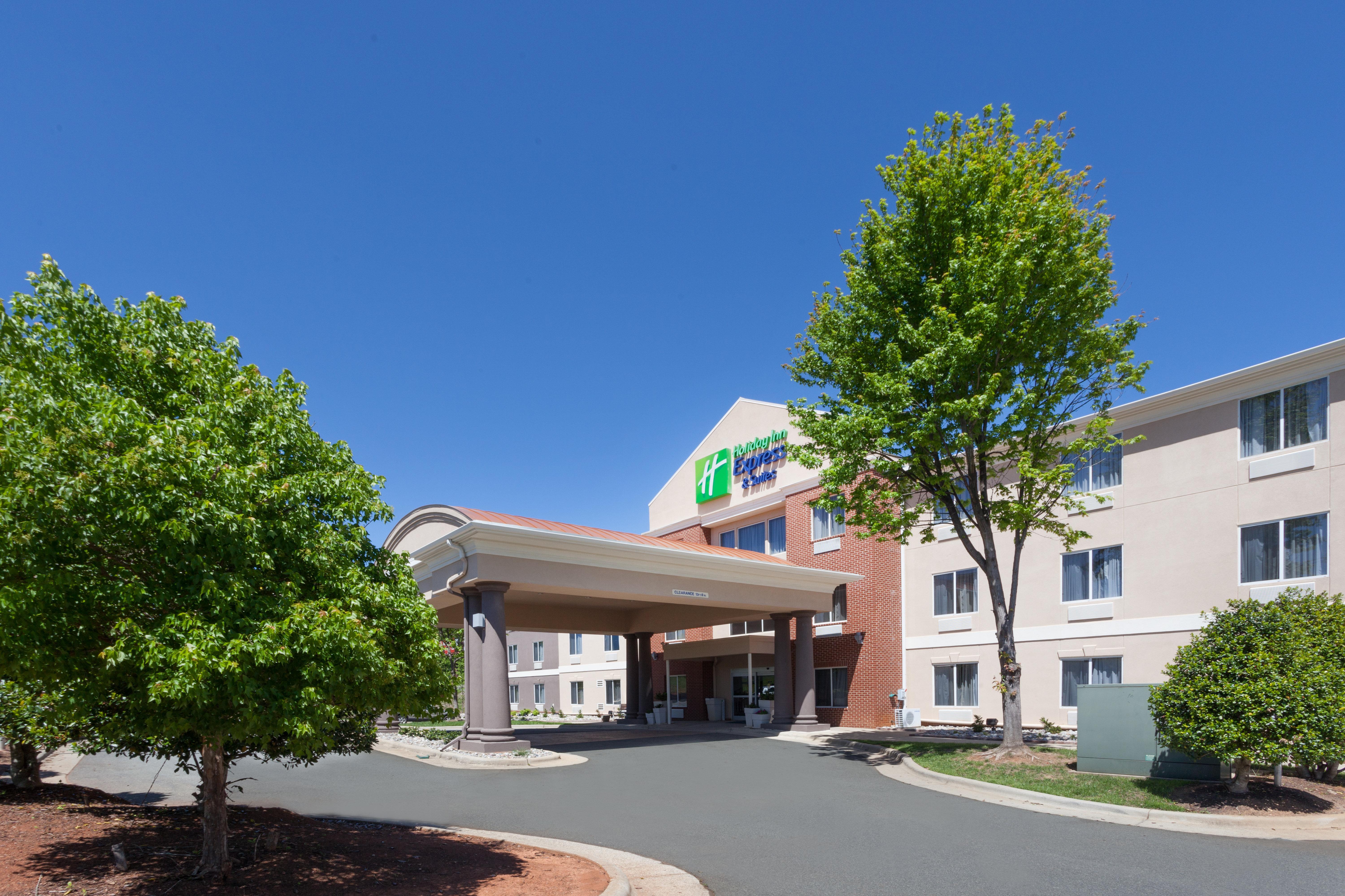 Holiday Inn Express Hotel & Suites Mebane By Ihg Eksteriør bilde